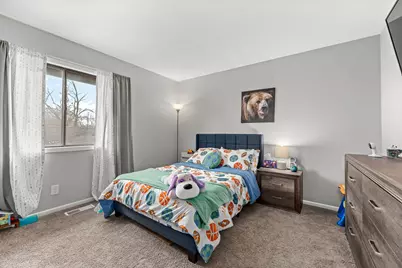 42W470 Red Bud Court, Saint Charles, IL 60175 - Photo 20