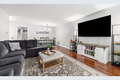 42W470 Red Bud Court, Saint Charles, IL 60175 - Photo 12