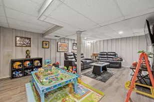 42W470 Red Bud Ct, Saint Charles, IL 60175 - Photo 24