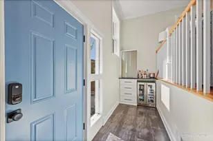 1531 W Granville Ave, Chicago, IL 60660 - Photo 12