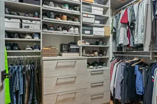 1531 W Granville Ave, Chicago, IL 60660 - Photo 16