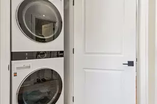 1531 W Granville Ave, Chicago, IL 60660 - Photo 26