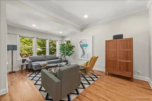 1531 W Granville Ave, Chicago, IL 60660 - Photo 8