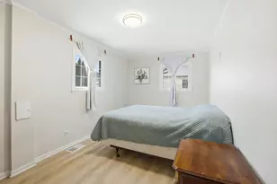 353 E Norman Ln, Wheeling, IL 60090 - Photo 10