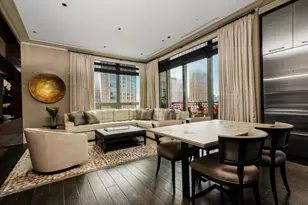 10 E Delaware Pl, Chicago, IL 60611 - Photo 8