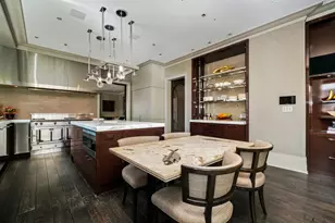 10 E Delaware Pl, Chicago, IL 60611 - Photo 2