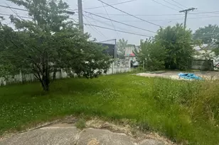 775 Greenbay Ave, Calumet City, IL 60409 - Photo 10