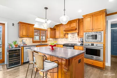 1909 Montclair Drive, Naperville, IL 60565 - Photo 12