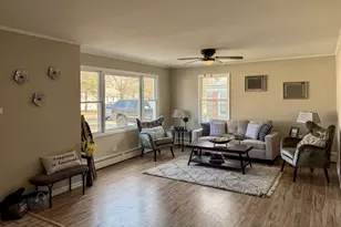 243 Mantua St, Park Forest, IL 60466 - Photo 2