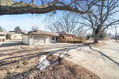 4414 W Il Rt 64, Mount Morris, IL 61054 - Photo 32