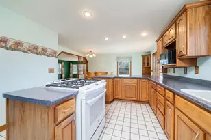 4414 W Il Rt 64, Mount Morris, IL 61054 - Photo 18