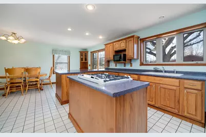 4414 W Il Rt 64, Mount Morris, IL 61054 - Photo 2