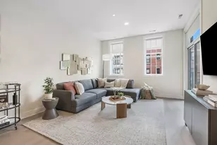 3924 N Lincoln Ave, Chicago, IL 60613 - Photo 2