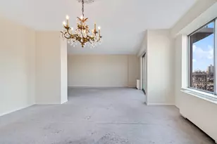 7061 N Kedzie Ave, Chicago, IL 60645 - Photo 8