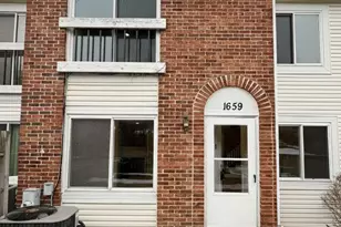 1659 Islandview Ct, Hoffman Estates, IL 60169 - Photo 1