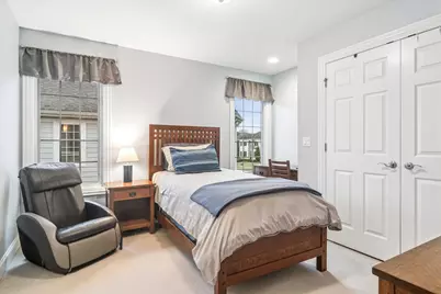 716 E Sunnyside Avenue, Libertyville, IL 60048 - Photo 22