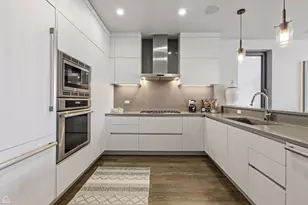 1555 W Fry St, Chicago, IL 60642 - Photo 10