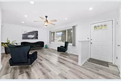 14116 S Hoxie Avenue, Burnham, IL 60633 - Photo 4