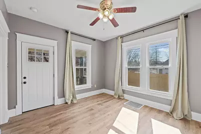 705 N Elm Street, Champaign, IL 61820 - Photo 6