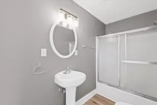 705 N Elm St, Champaign, IL 61820 - Photo 14