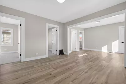 1520 N Prairie Avenue, Joliet, IL 60435 - Photo 4