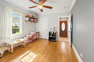 7833 Niles Center Rd, Skokie, IL 60077 - Photo 6