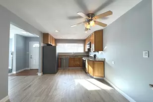 1410 Beverly Ln, Streamwood, IL 60107 - Photo 6