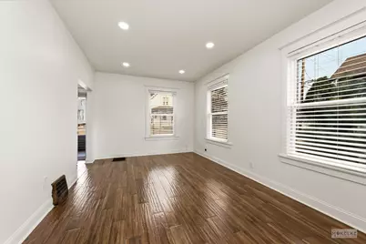 363 Franklin Boulevard, Elgin, IL 60120 - Photo 6