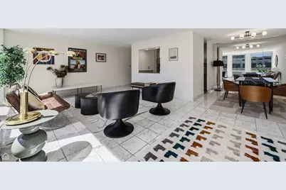 111 E Chestnut Street #21F, Chicago, IL 60611 - Photo 4