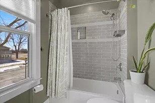 136 E Jackson St, Oswego, IL 60543 - Photo 18