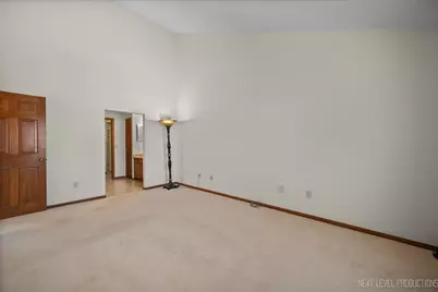 114 Elmtree Court #114, Saint Charles, IL 60174 - Photo 16