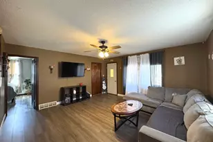 509 W Grant St, Streator, IL 61364 - Photo 4