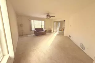 1634 Oak St, Hanover Park, IL 60133 - Photo 2