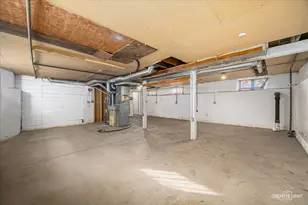 408 Bowen Ct, Elgin, IL 60120 - Photo 22