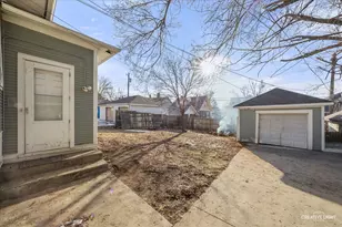 408 Bowen Ct, Elgin, IL 60120 - Photo 28