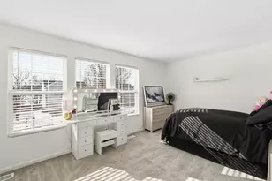 866 Sioux Dr, Round Lake Heights, IL 60073 - Photo 14