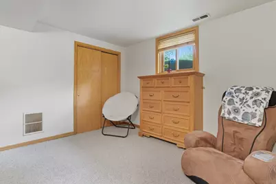 851 Glenview Avenue, Mundelein, IL 60060 - Photo 10