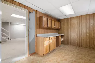 2202 N Williamsburg St, Arlington Heights, IL 60004 - Photo 36