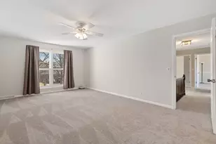2202 N Williamsburg St, Arlington Heights, IL 60004 - Photo 24