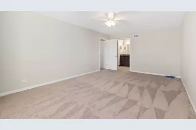 2202 N Williamsburg Street, Arlington Heights, IL 60004 - Photo 22