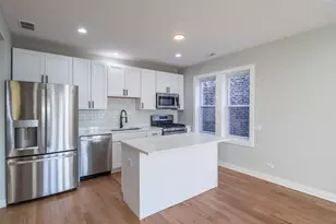 6647 S St Lawrence Ave, Chicago, IL 60637 - Photo 4