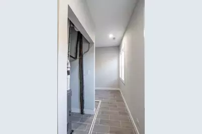 6647 S Saint Lawrence Avenue #2, Chicago, IL 60637 - Photo 10