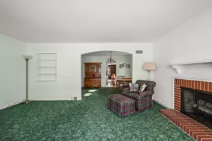 1233 S Prospect Ave, Park Ridge, IL 60068 - Photo 4