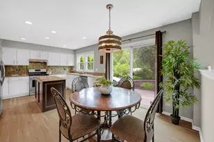 1405 Mallard Ln, Hoffman Estates, IL 60192 - Photo 10