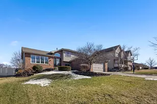 550 Doxbury Ln, New Lenox, IL 60451 - Photo 2