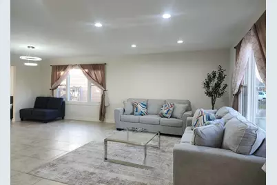 1035 W Elmwood Lane, Bartlett, IL 60103 - Photo 4