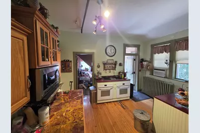 705 W Highland Avenue, Elgin, IL 60123 - Photo 4