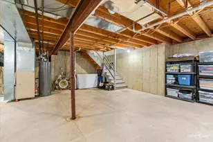 2843 Winchester Dr, Elgin, IL 60124 - Photo 24