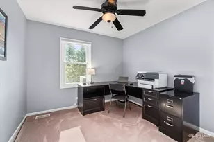 2843 Winchester Dr, Elgin, IL 60124 - Photo 20