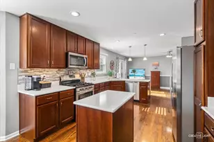 2843 Winchester Dr, Elgin, IL 60124 - Photo 6